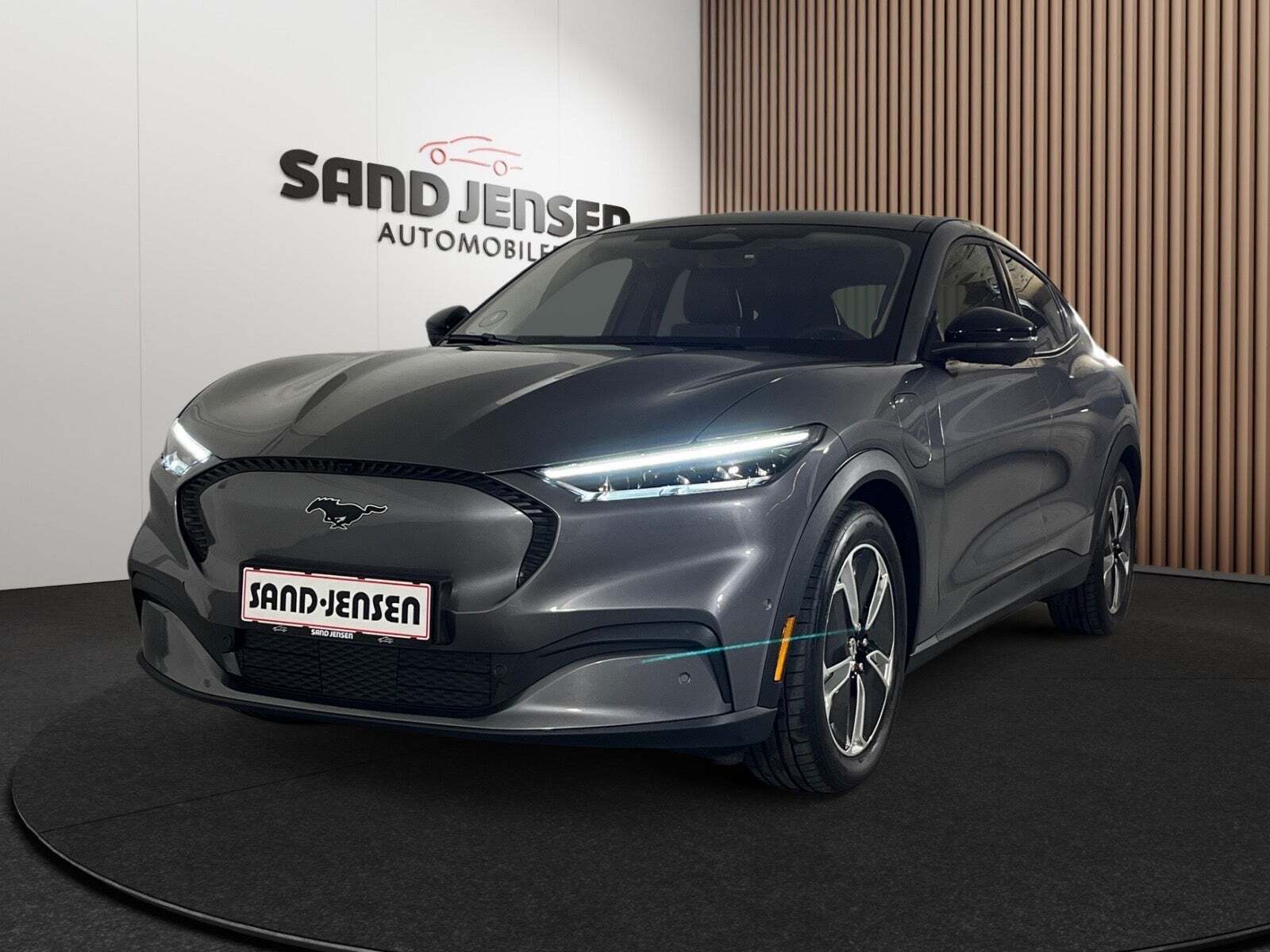 Ford Mustang Mach-E 70 Premium Standard Range AWD