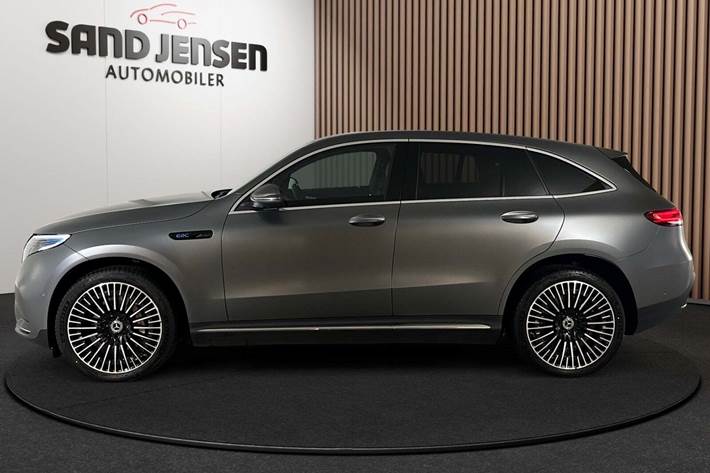 Grå Mercedes EQC400 fra 2023
