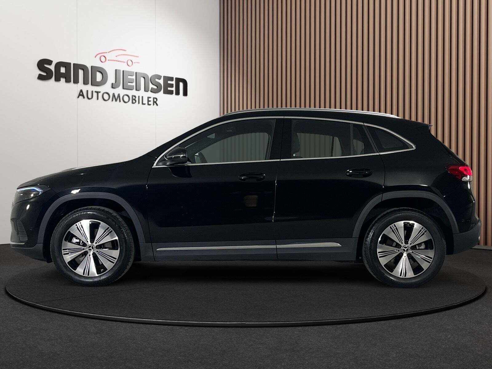 Mercedes EQA300 Progressive 4Matic Van