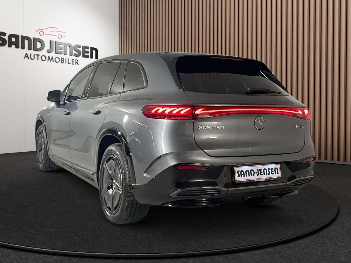 Grå Mercedes EQS450 SUV fra 2023
