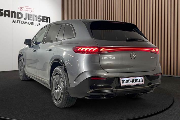 Grå Mercedes EQS450 SUV fra 2023