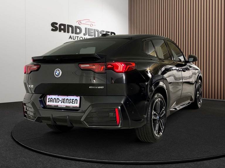 BMW iX2 eDrive20 M-Sport Premium Van