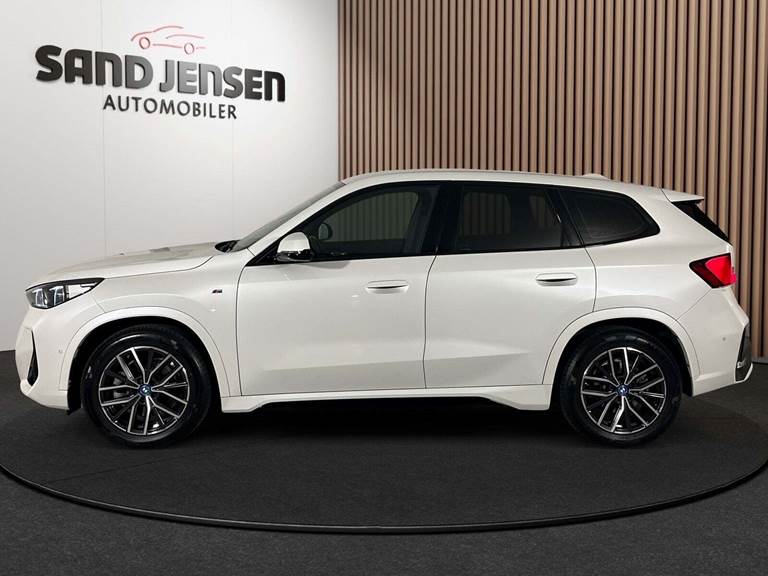 BMW iX1 xDrive30 M-Sport Van