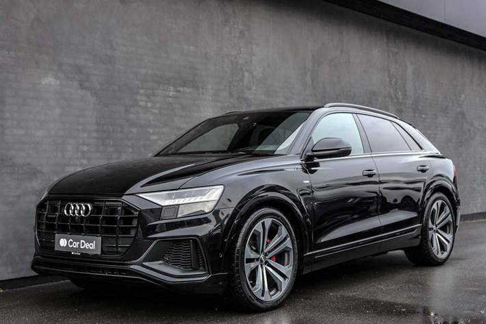 Sort Audi Q8 fra 2018 set udefra