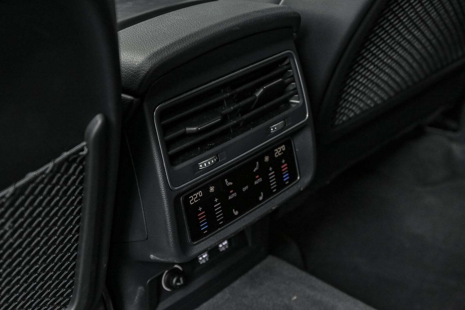 Sort Audi Q8 fra 2018