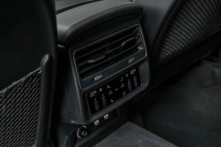 Sort Audi Q8 fra 2018