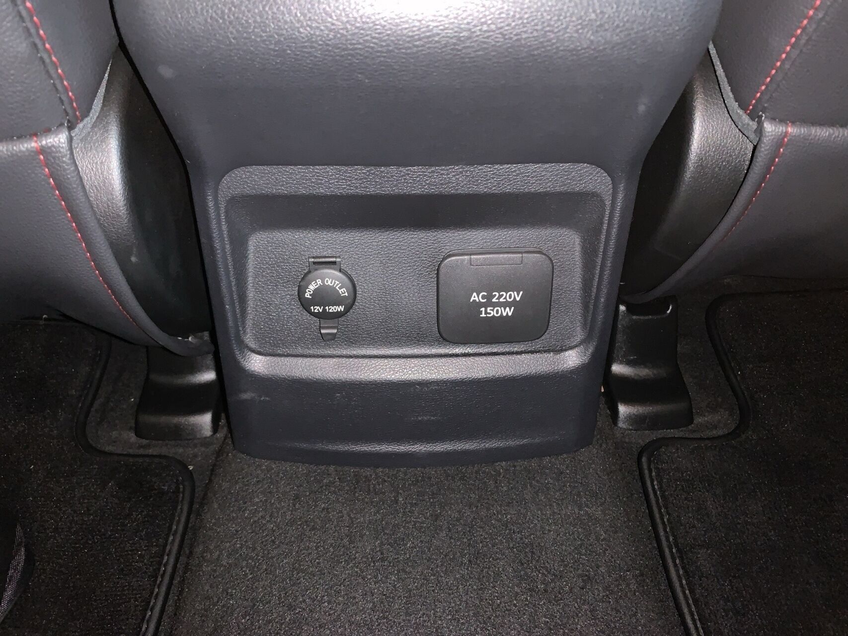 Sort Maxus eT90 fra 2024