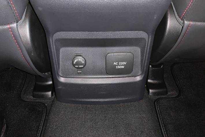 Sort Maxus eT90 fra 2024