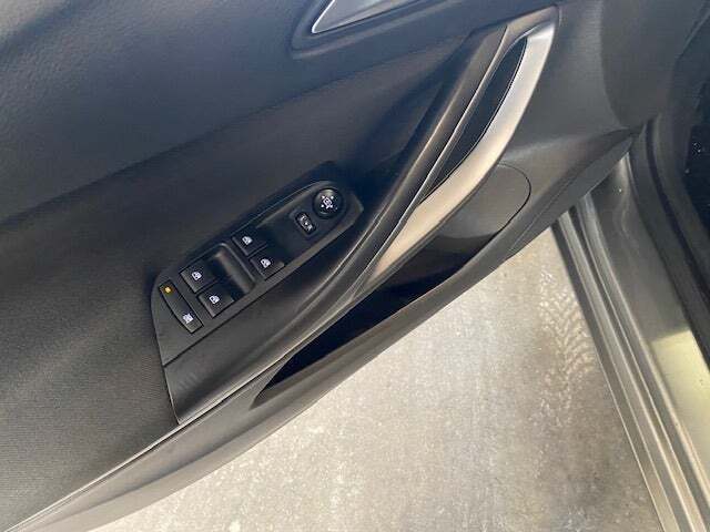 undefined Opel Astra fra 2017