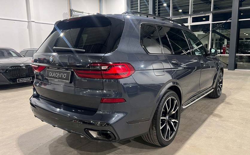 BMW X7