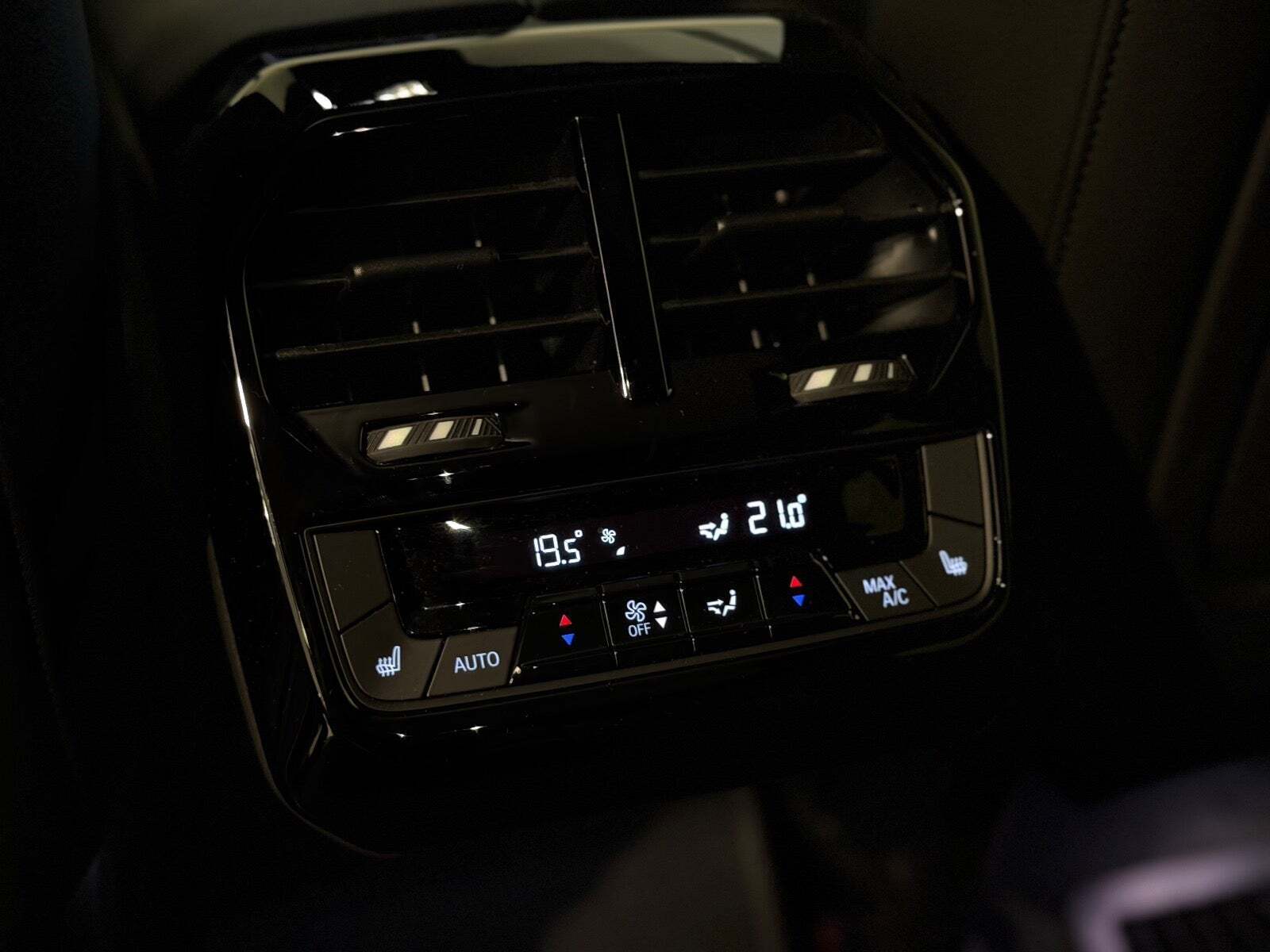 BMW iX xDrive40 Fully Charged Sport