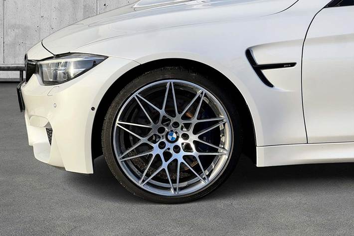 Hvid BMW M4 fra 2018