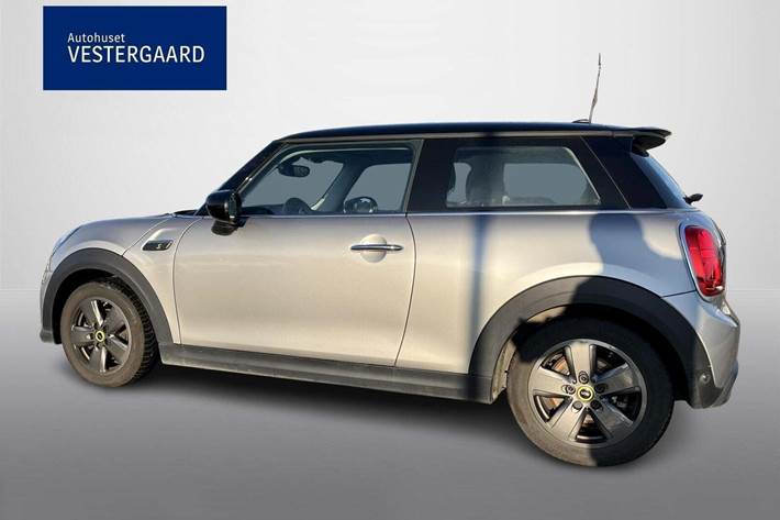 Sølv Mini Cooper SE fra 2023