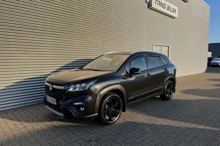 undefined Suzuki S-Cross fra 2022 set udefra