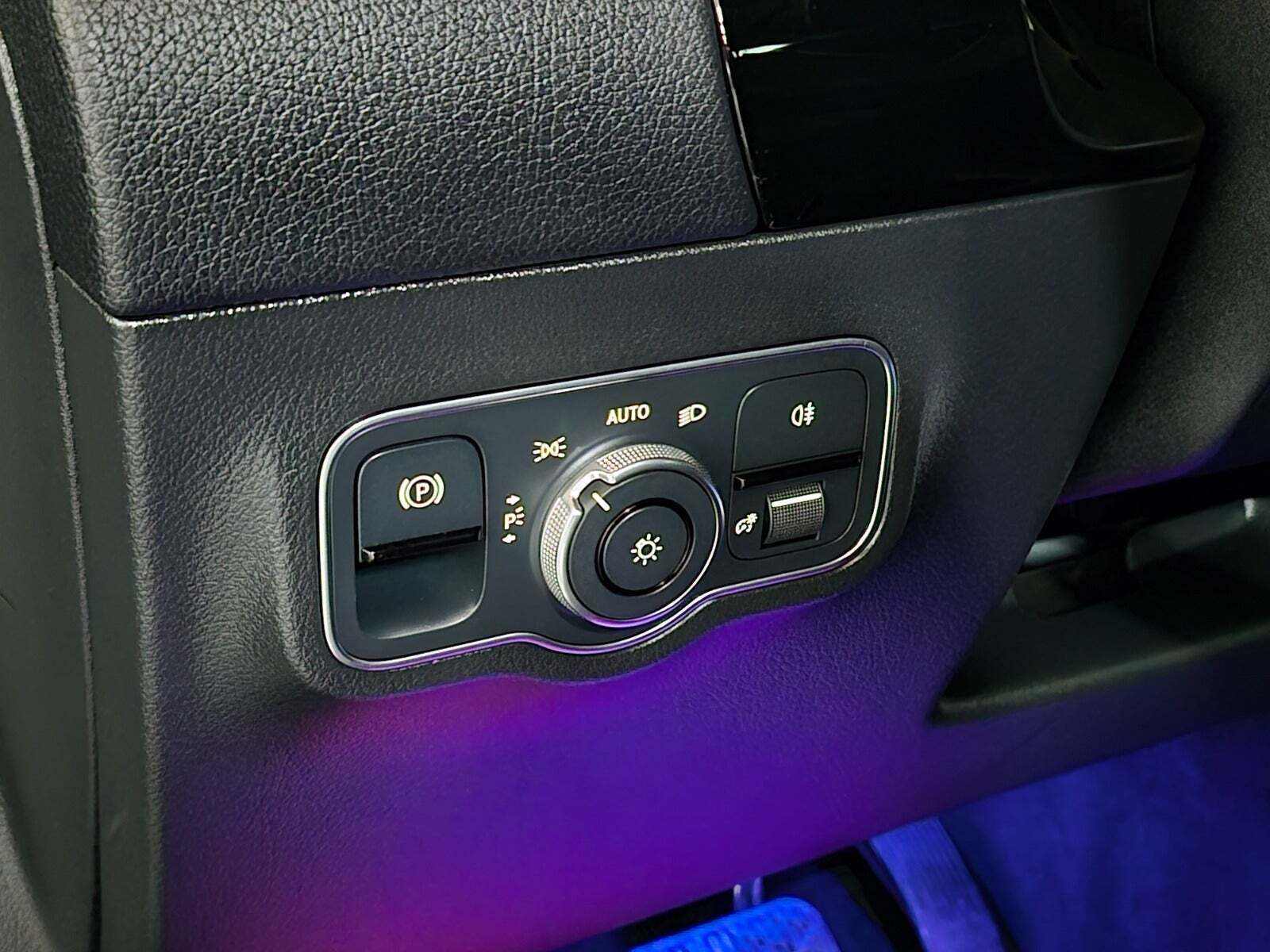 Sort Mercedes EQA250 fra 2022