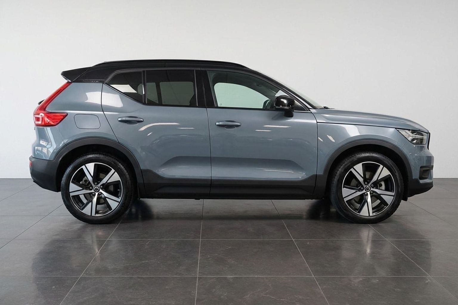Volvo XC40 P8 Recharge Twin Plus AWD 408HK 5d Aut.