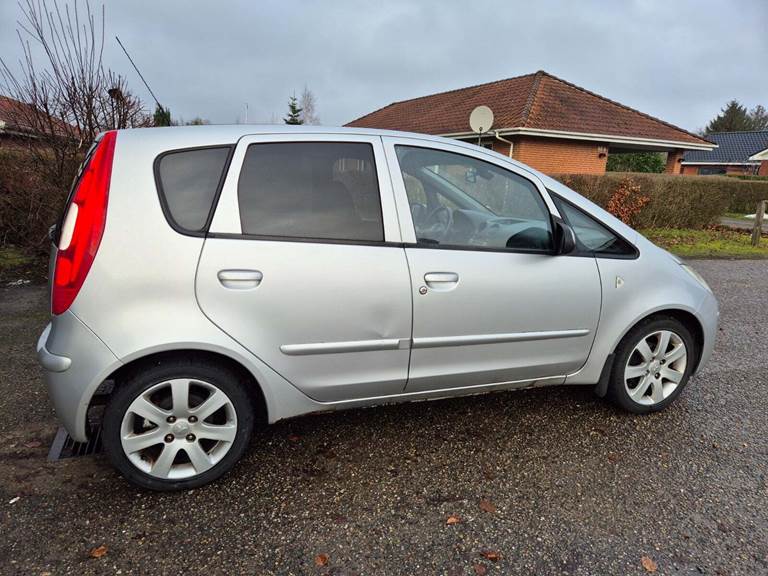 Mitsubishi Colt 1,5 Cash