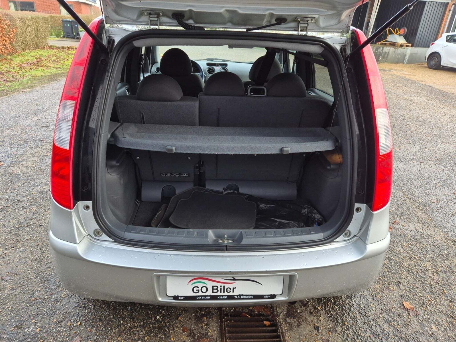 Grøn Mitsubishi Colt fra 2006