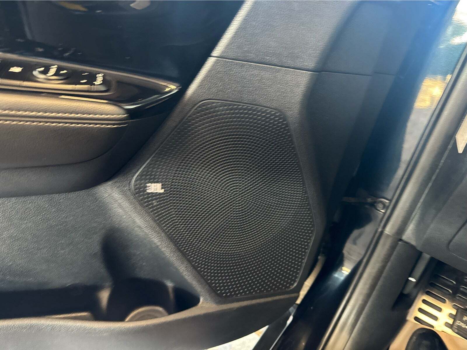 Blå Kia Niro fra 2019