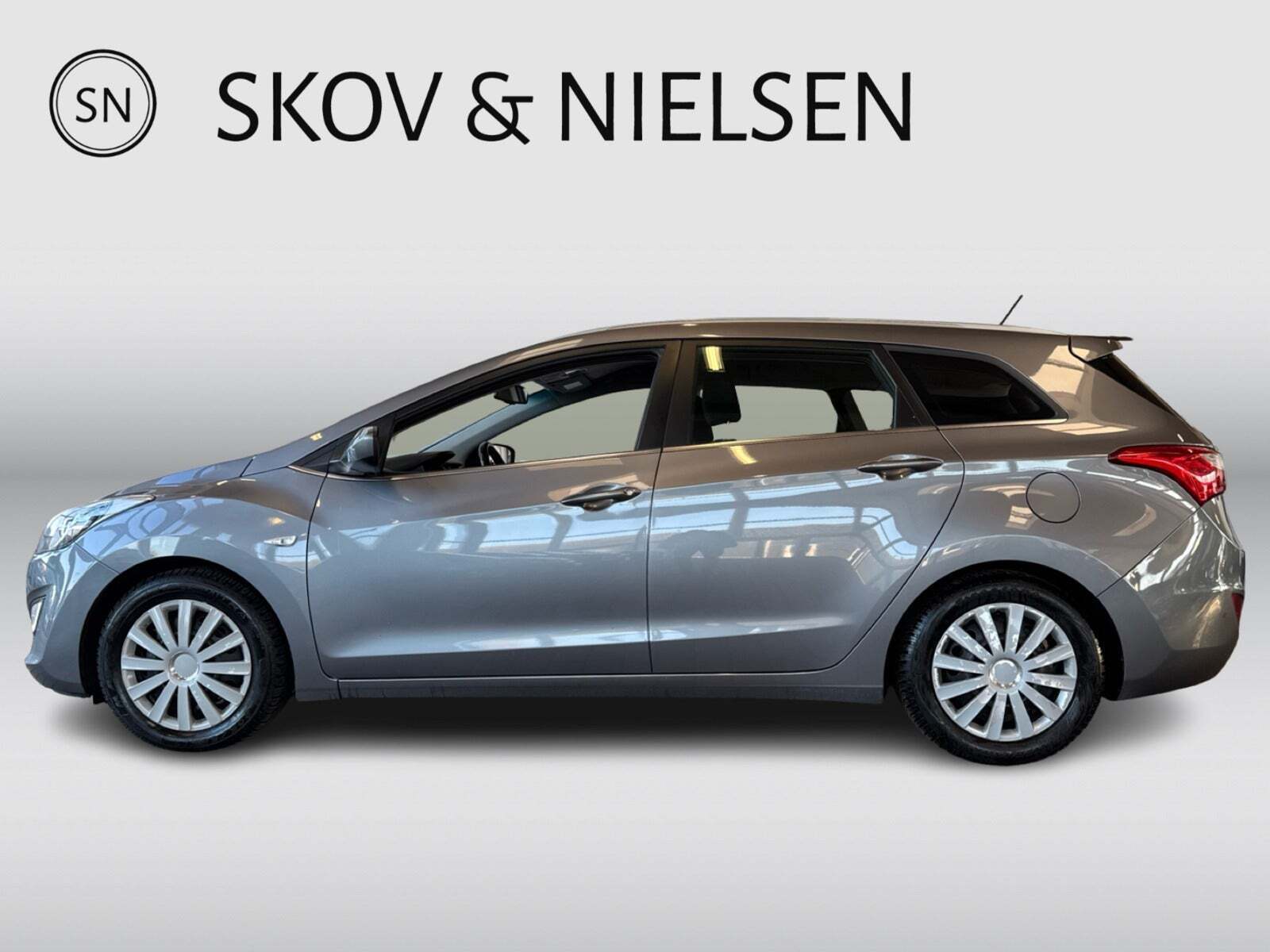 Hyundai i30 1,6 CRDi 110 Premium CW DCT