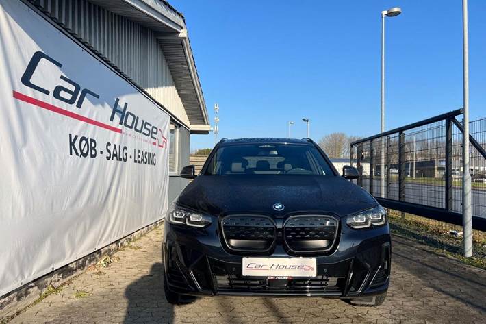 Sort BMW iX3 fra 2022