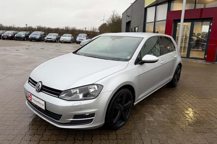 Sølv VW Golf VII fra 2014