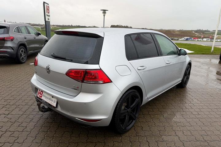 Sølv VW Golf VII fra 2014