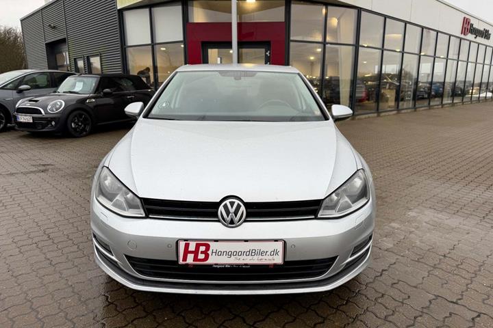 Sølv VW Golf VII fra 2014