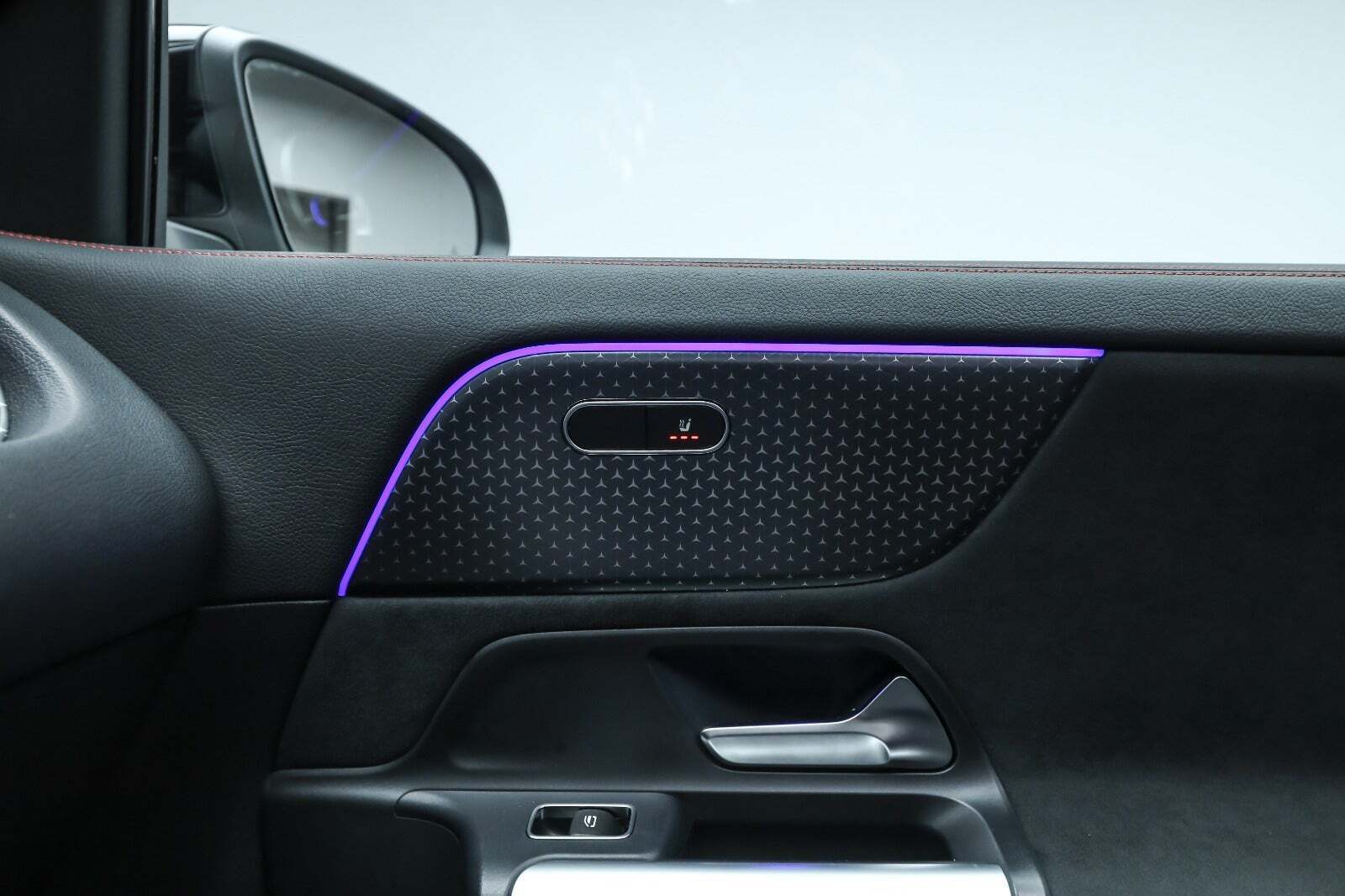 Sort Mercedes EQA250+ fra 2025