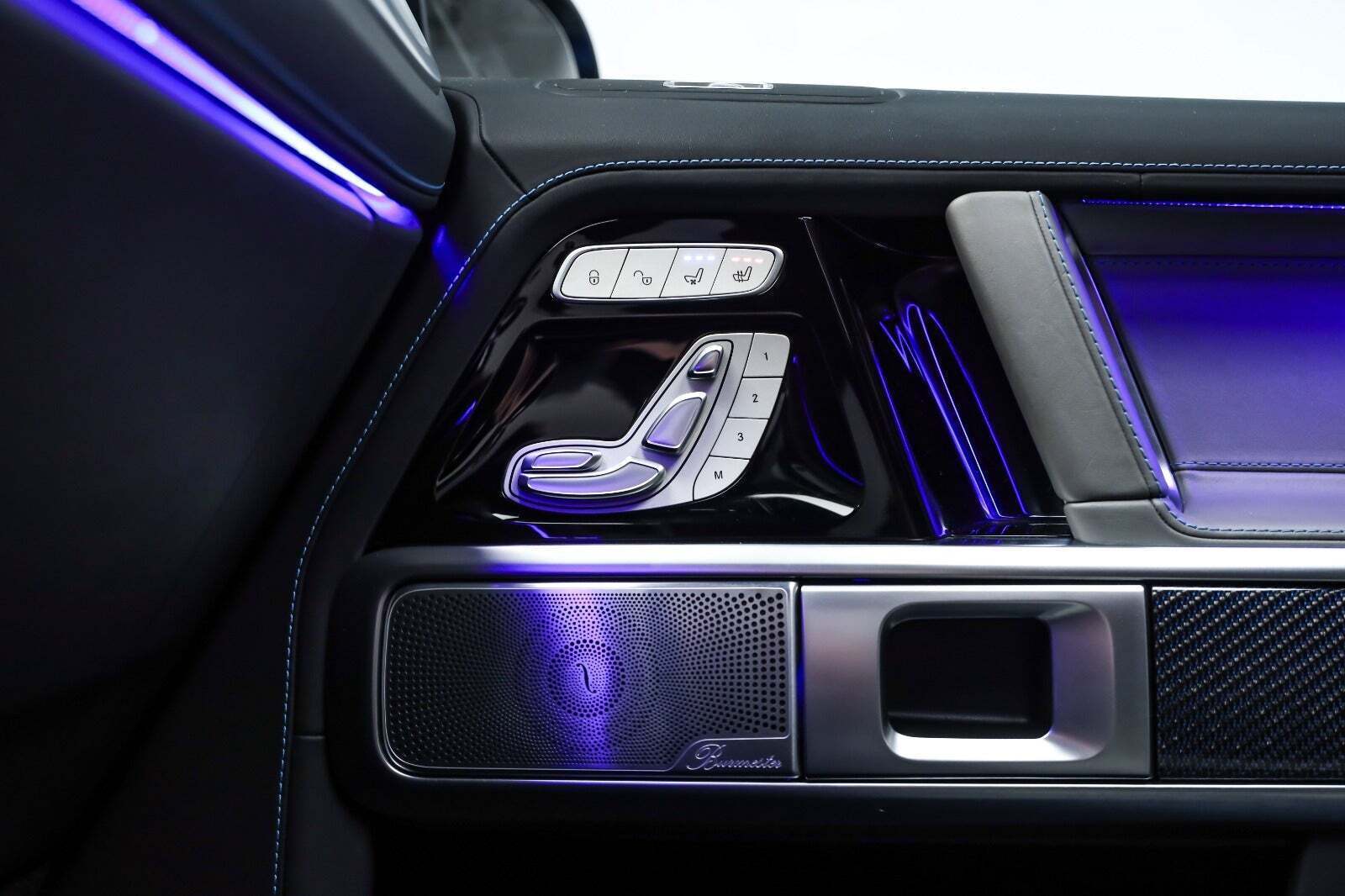 Blå Mercedes G580 fra 2024