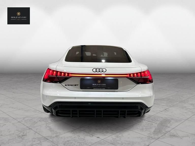 Audi e-tron GT EL Quattro 476HK 4d Aut.