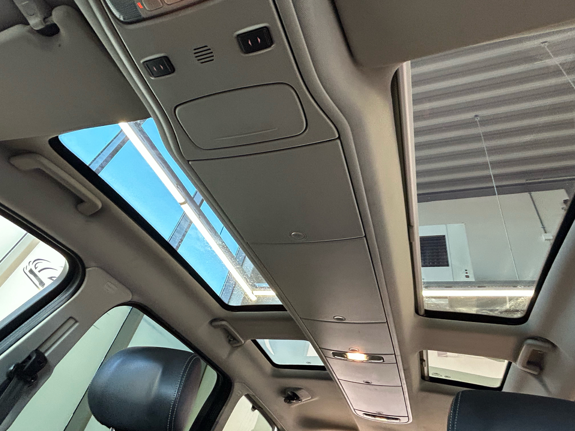 Grøn Ford Galaxy fra 2012