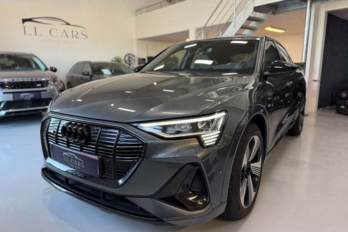 undefined Audi e-tron fra 2021 set udefra