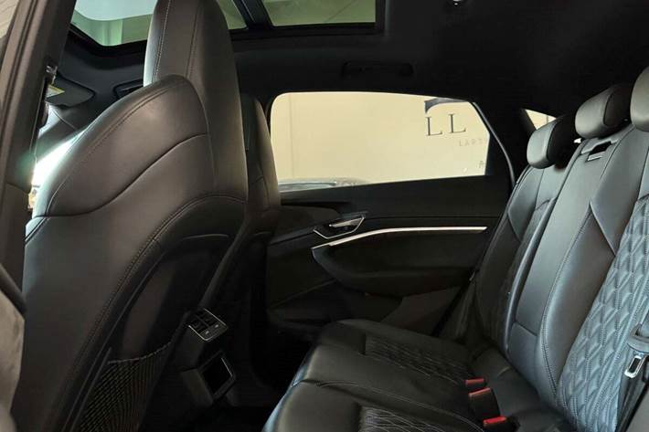 undefined Audi e-tron fra 2021