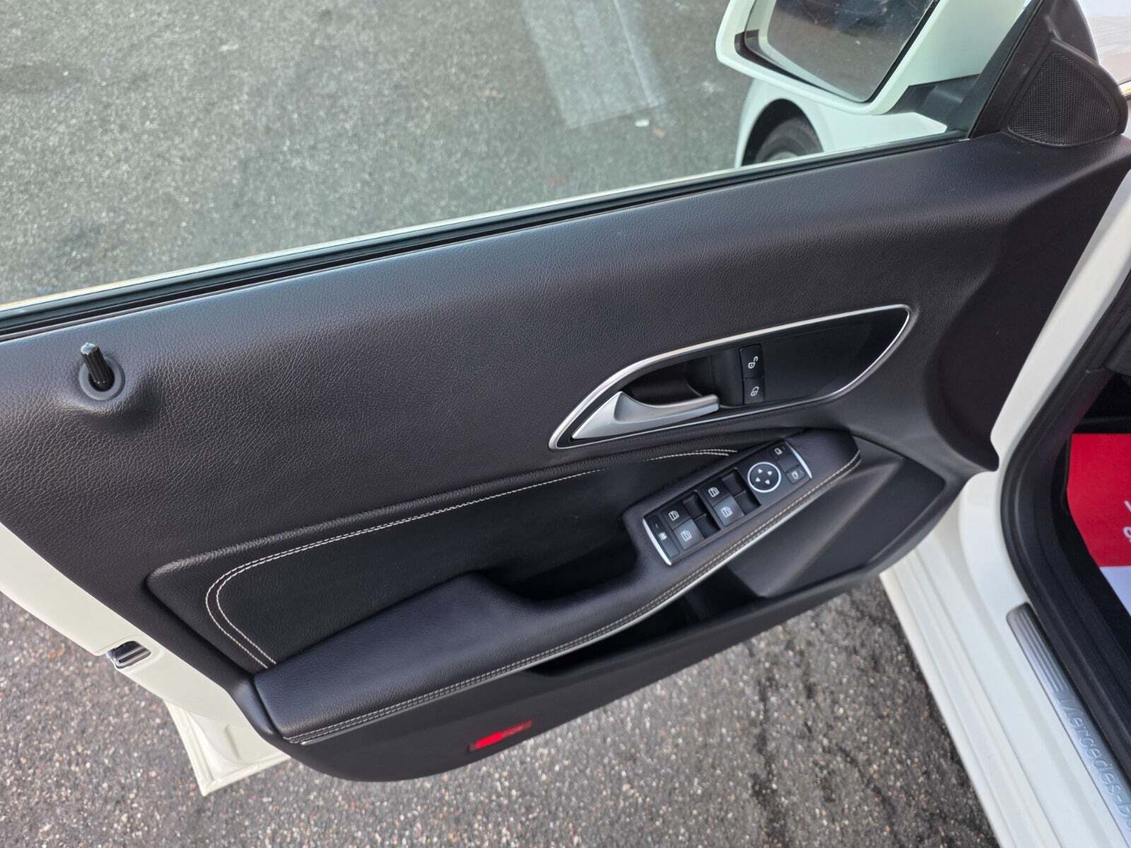 Hvid Mercedes CLA200 d fra 2017