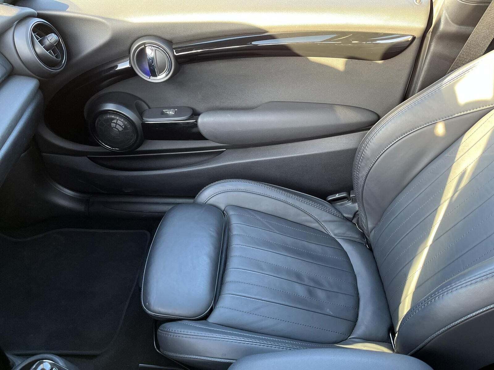 Grå Mini Cooper SE fra 2021