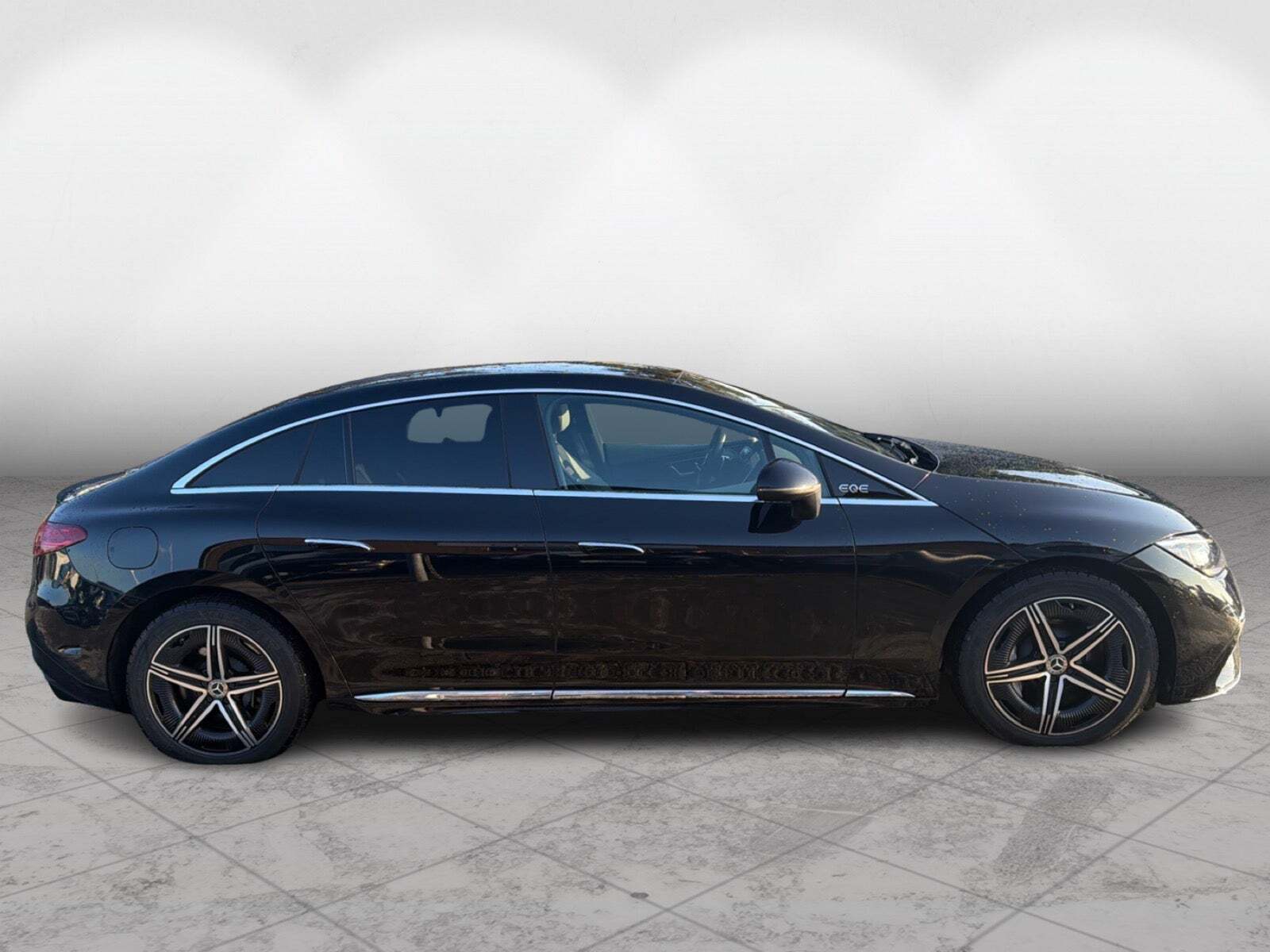 Mercedes EQE350 AMG Line