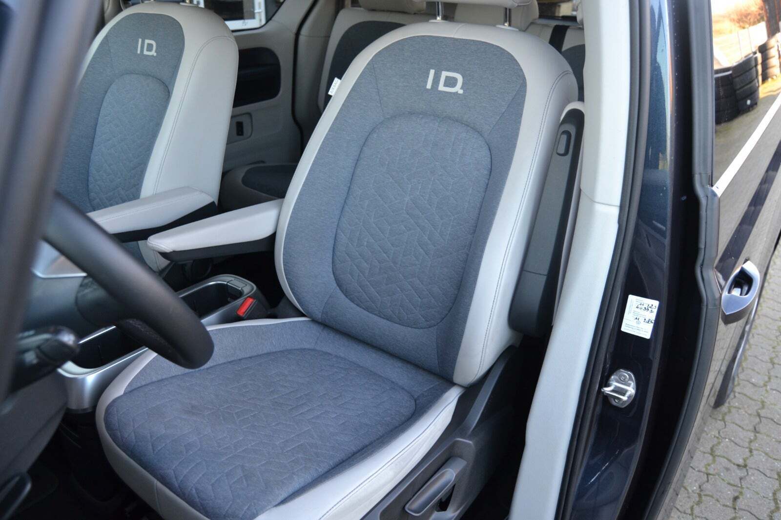 Blå VW ID.Buzz fra 2023