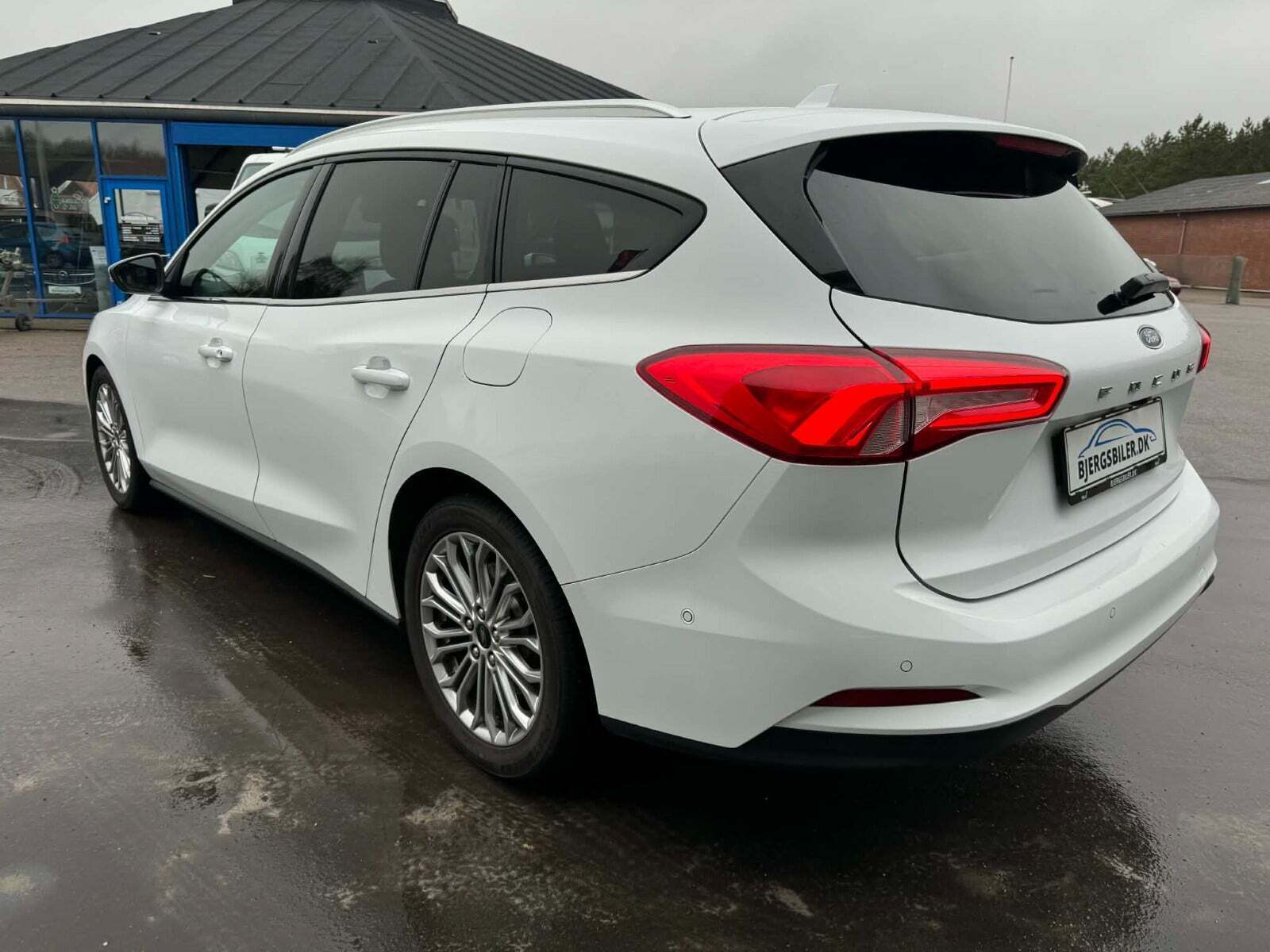 Hvid Ford Focus fra 2019