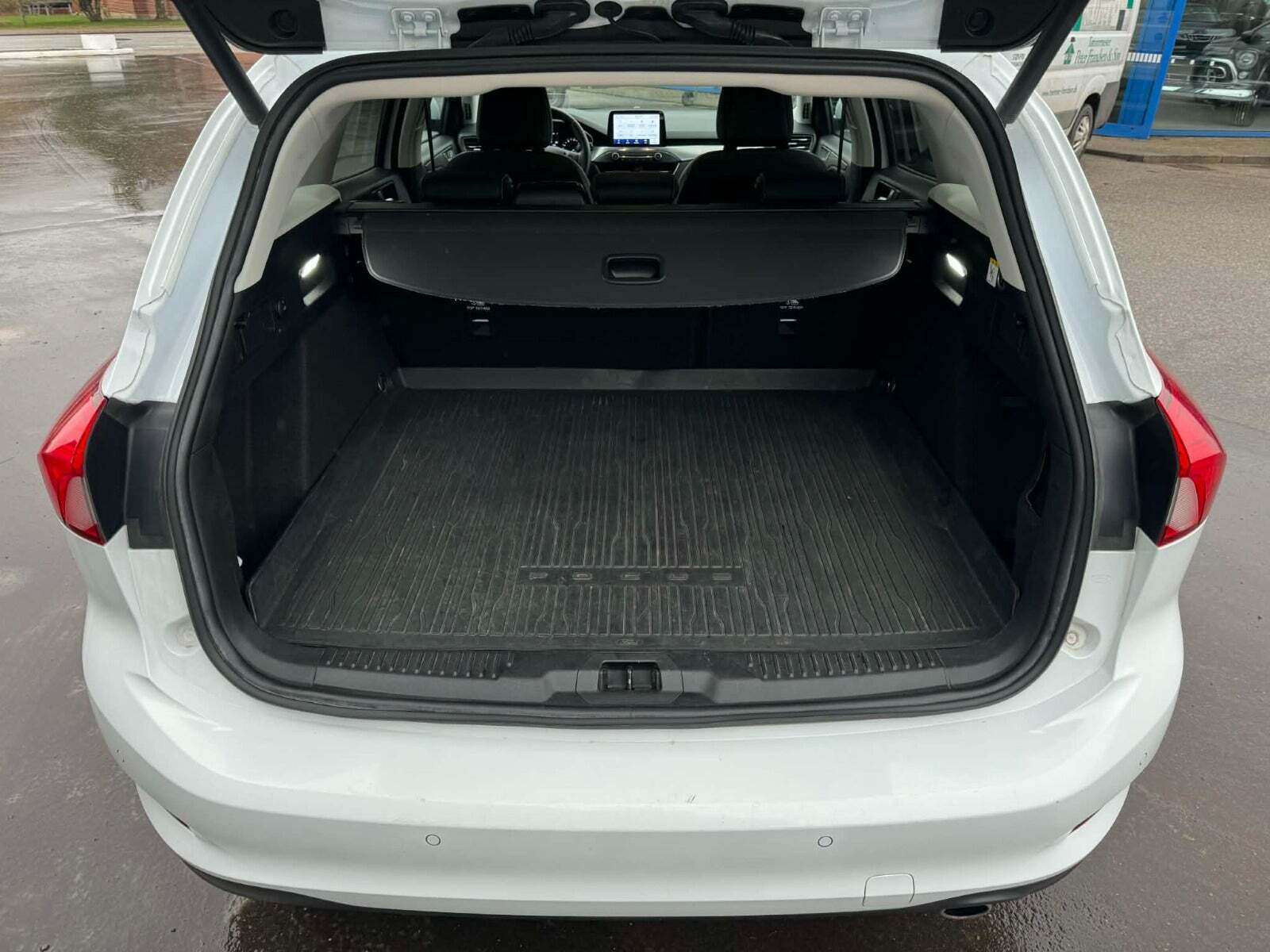 Hvid Ford Focus fra 2019