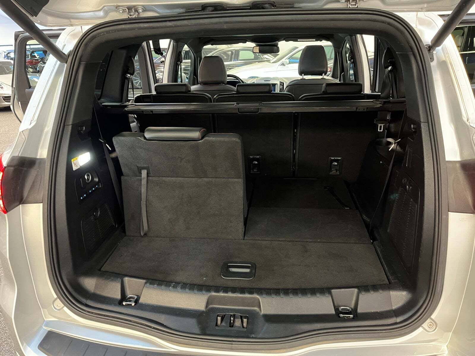 Sølv Ford S-MAX fra 2019