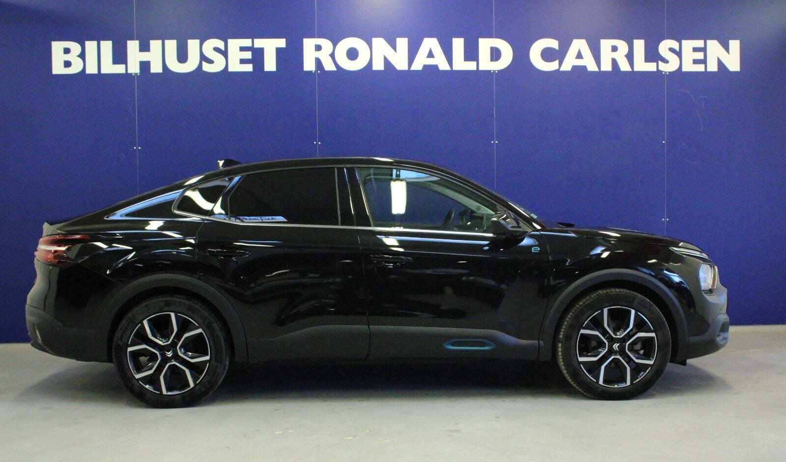 Sort Citroën ë-C4 X fra 2023