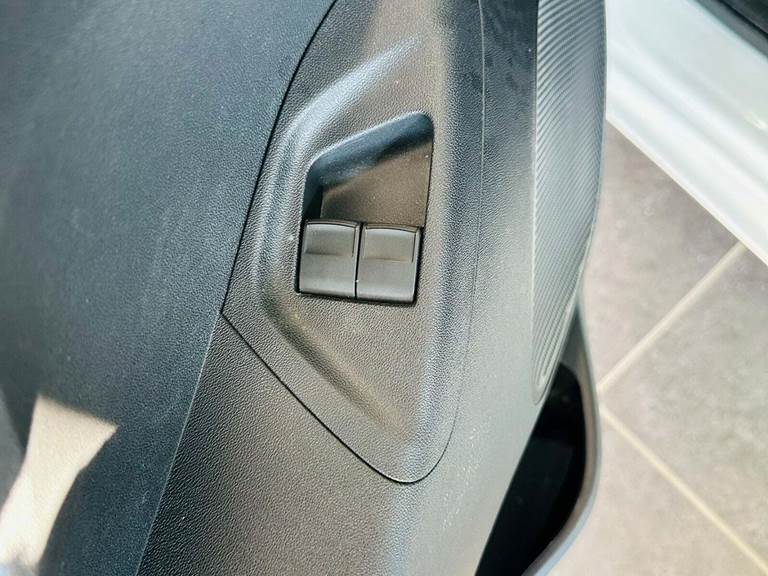 Peugeot 108 1,0 e-VTi 72 Allure+