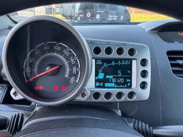 undefined Chevrolet Spark fra 2011