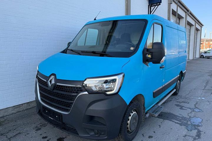 Blå Renault Master IV T33 fra 2019 set udefra