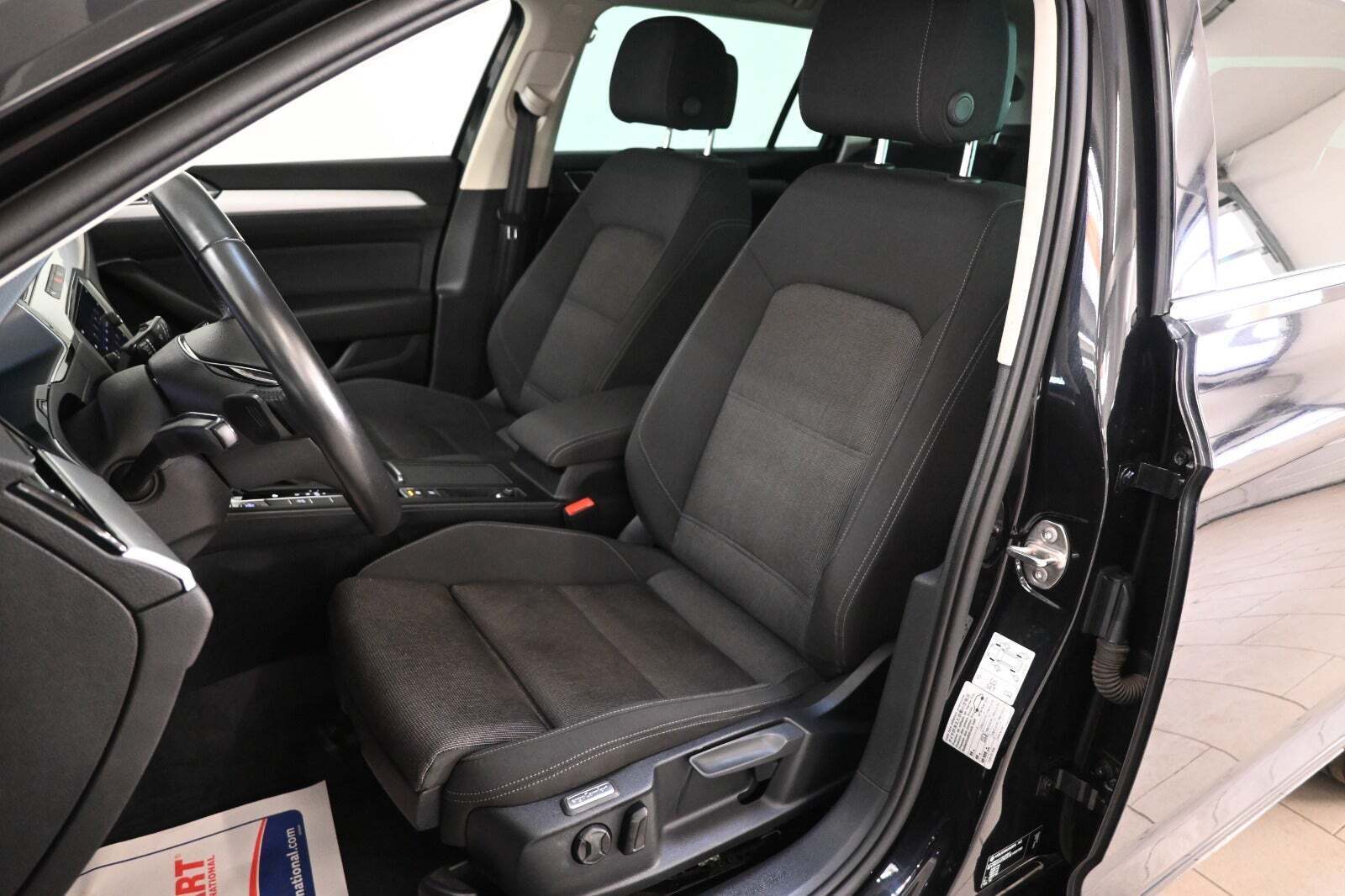 Sort VW Passat fra 2018