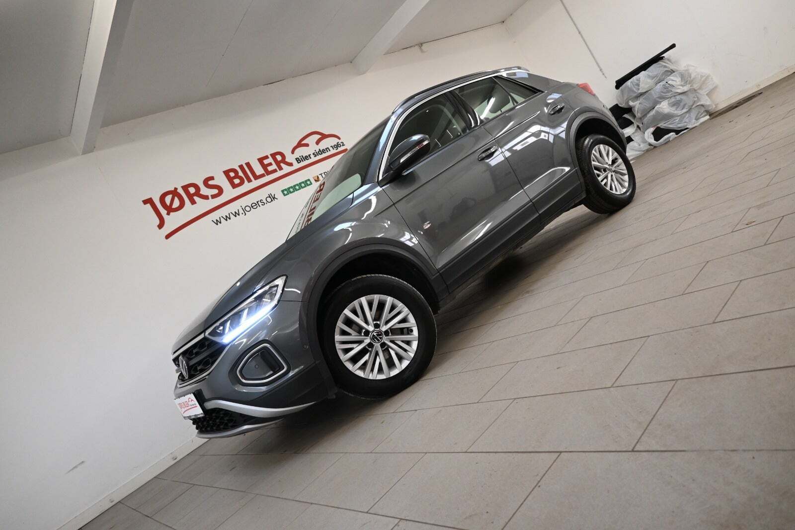 Grå VW T-Roc fra 2022