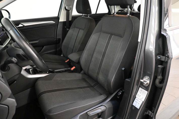 Grå VW T-Roc fra 2022