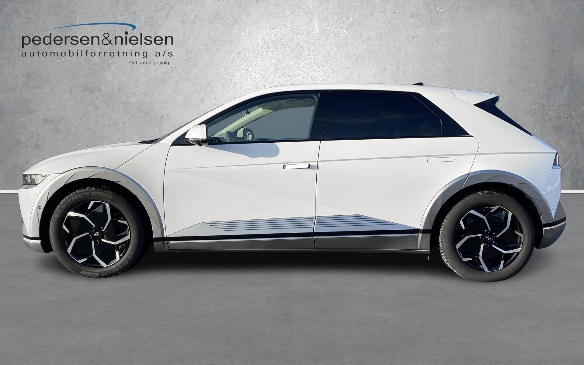 Hyundai Ioniq 5 Electric 72,6 kWh Uniq 218HK 5d Aut.