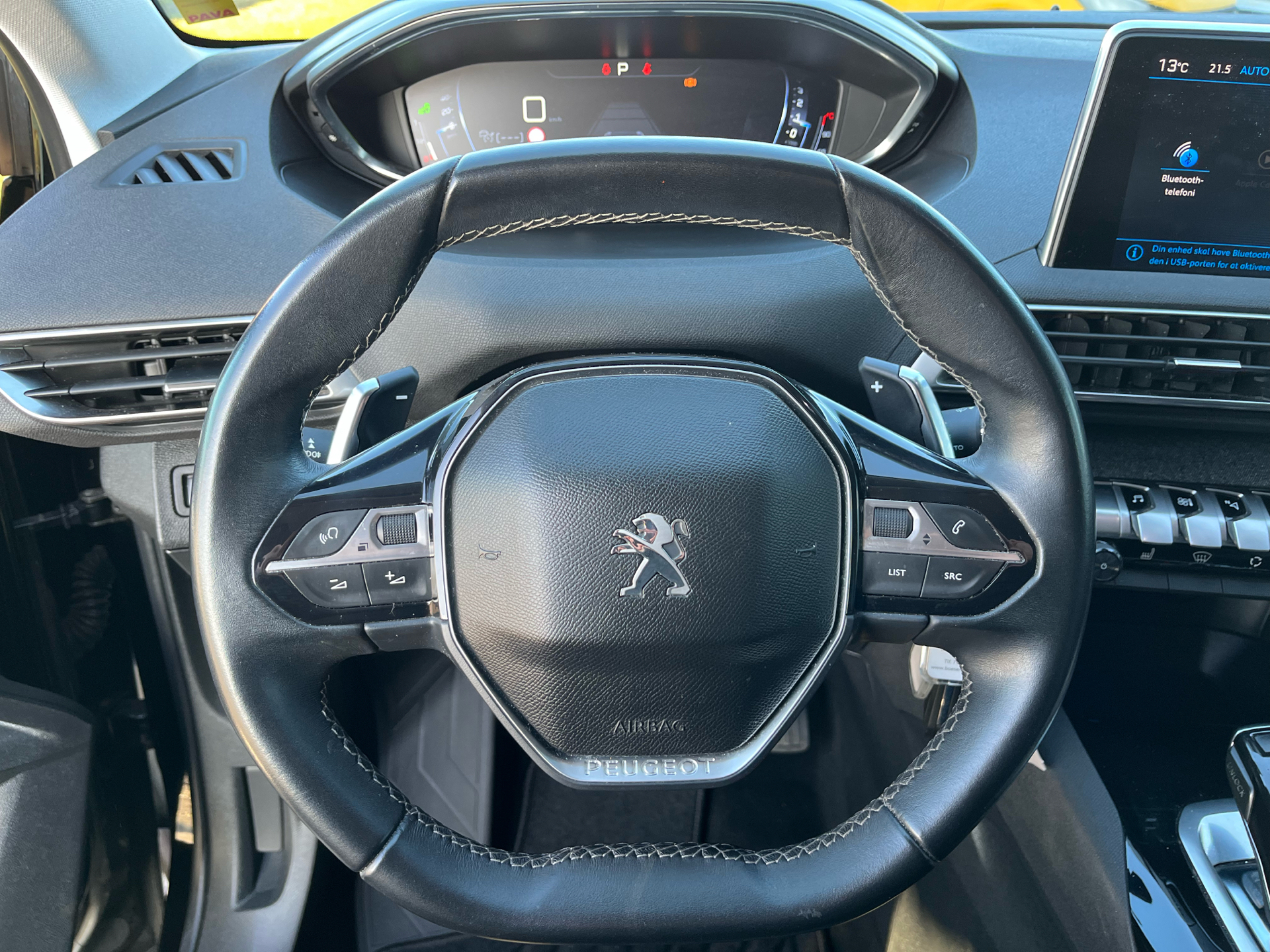 Sort Peugeot 3008 fra 2018